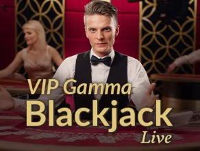 记者：青岛海牛本轮为郑龙举办退役仪式，他目前是一线队助教